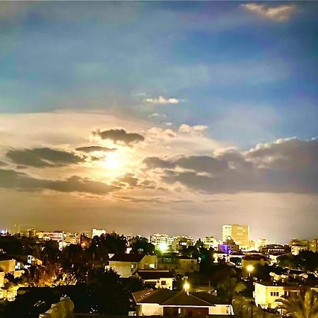 Appartamento The Penthouse 401 Larnaca Esterno foto