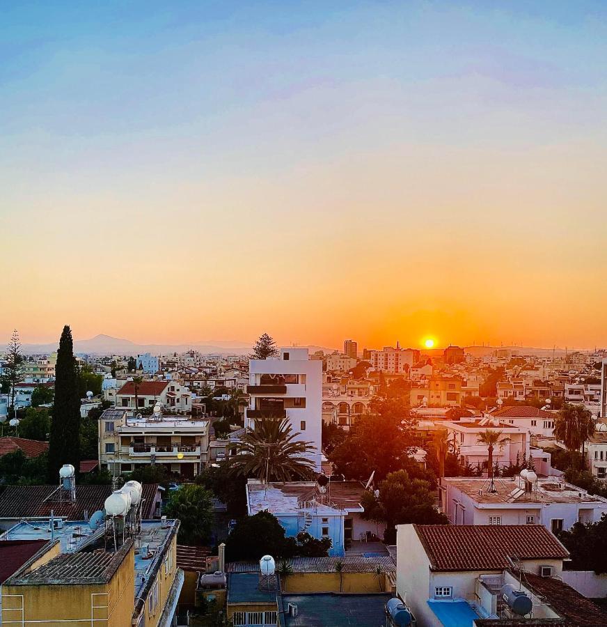 Appartamento The Penthouse 401 Larnaca Esterno foto