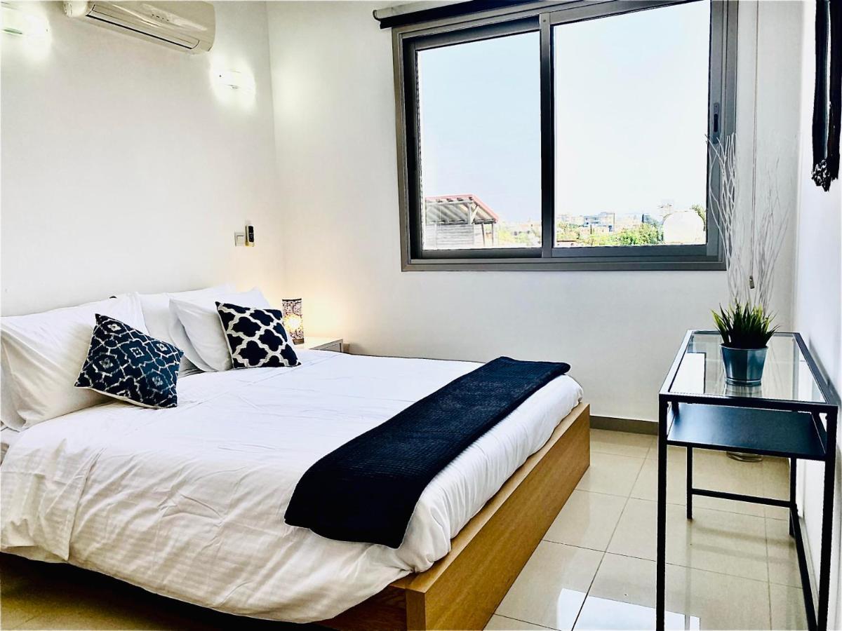 Appartamento The Penthouse 401 Larnaca Esterno foto